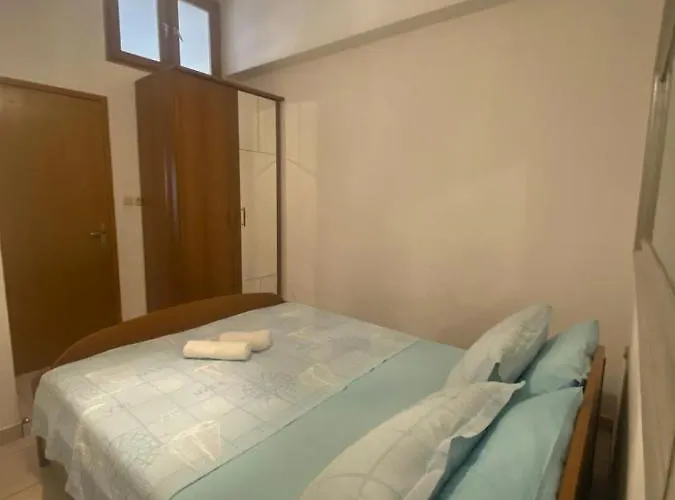 'saraena' Baška Voda