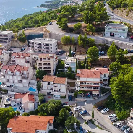 'saraena' Baška Voda